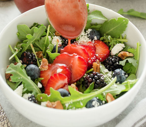 SUMMER BERRY ARUGULA SALAD