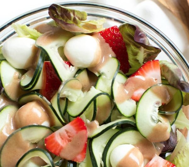 STRAWBERRY, CUCUMBER AND MOZZARELLA SALAD