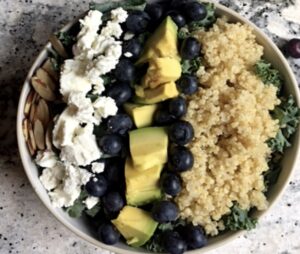 BLUEBERRY, AVOCADO AND KALE SUPERFOOD SALAD